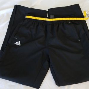 NWOT Never Worn Adidas M wind pants